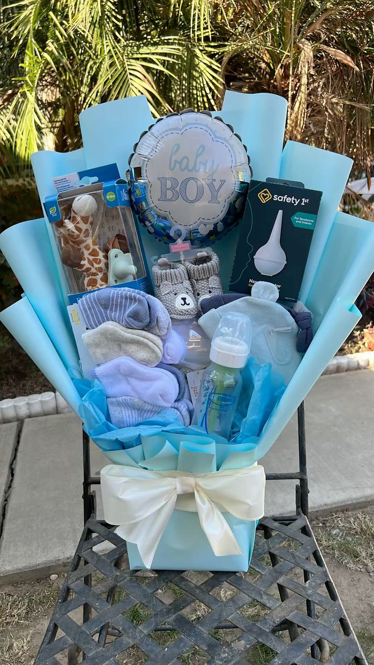 مجموعة مقتنيات للمولود على شكل بوكيت من بيبي غِفت